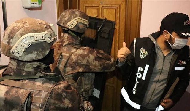 Suç örgütlerine bilgi sızdırıldığı iddiasıyla 12 ilde operasyon: Aralarında Bursa da var