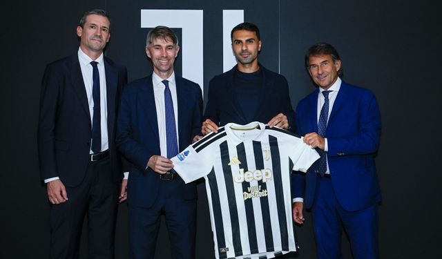 Juventus Zeki Çelik ile 3 yıllık sözleşme imzaladı