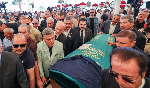 Deniz Baykal'ın eşi Olcay Baykal son yolculuğuna uğurlandı