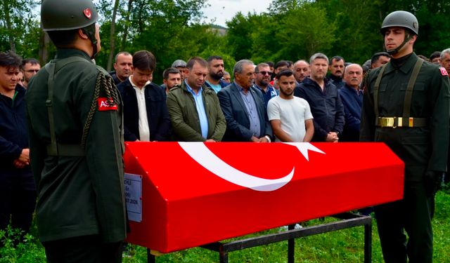 Trafik kazasında ölen askeri personel son yolculuğuna uğurlandı