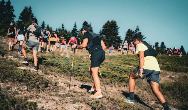 Uludağ Ultra Trail başladı! Bursa'da 23 ülkeden 2 bin 853 sporcu doğayla yarışıyor