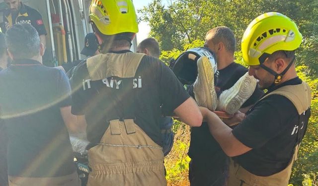 Bursa'da kaza... Yoldan çıktı, uçuruma yuvarlandı!