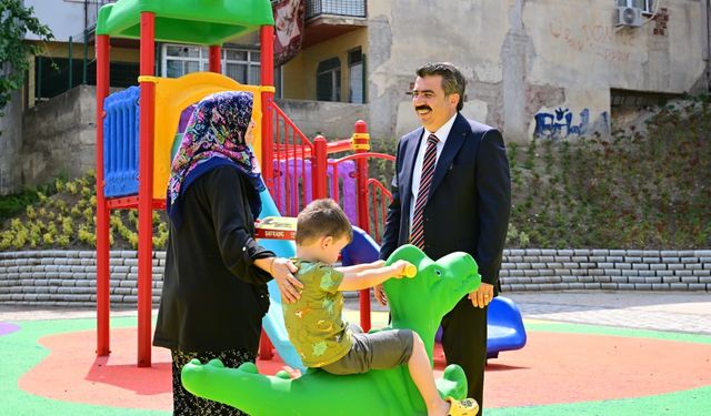 Yıldırım’da parklara yaz bakımı