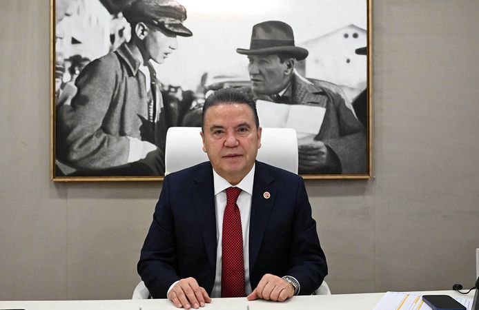 Muhittin Böcek: Ekrem İmamoğlu benden 15 milyon avro destek istedi