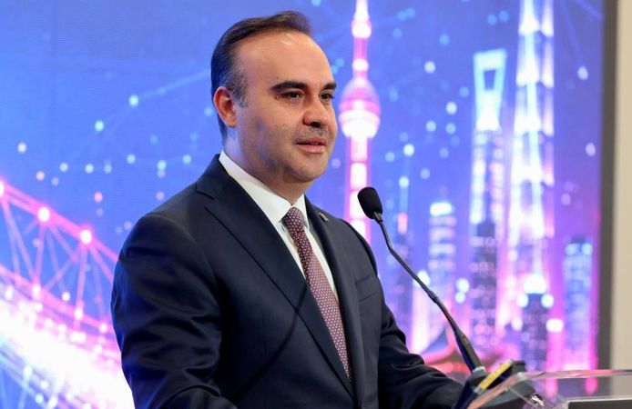 Türk bilim insanları, kuzey kutbundaki deniz buzu hattına ulaştı