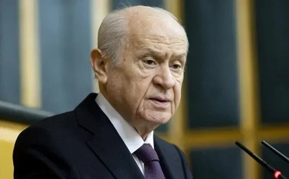 Devlet Bahçeli'den Özgür Özel'e çağrı: Ateşe körükle gitmemeli