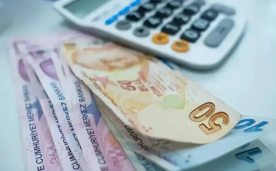 Merkez Bankası faizi 'sabit', bakışı 'şahin' tuttu