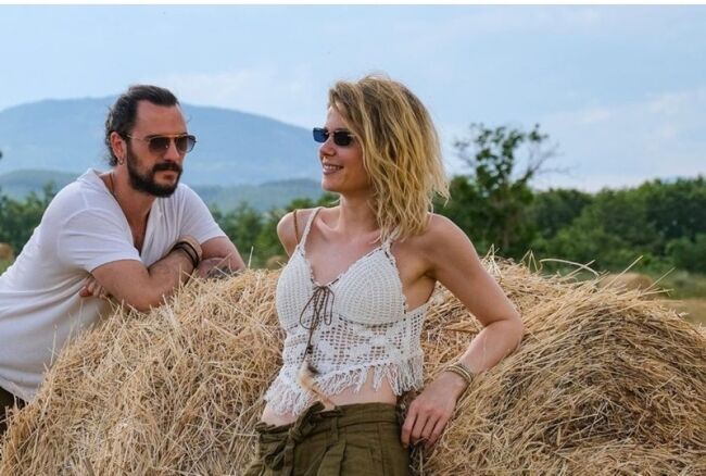 Ünlü oyuncunun eşinin eski sevgilisi bakın kim çıktı