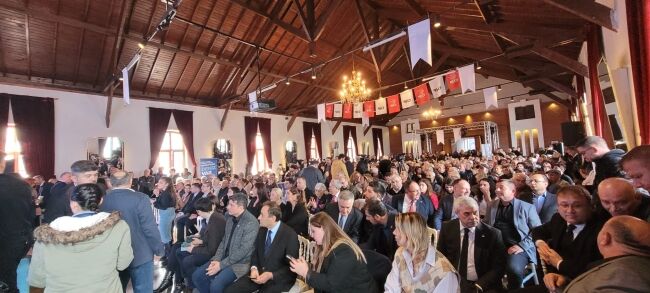 Başkan Adayı Deniz Dalgıç'a Mudanya'da yoğun ilgi