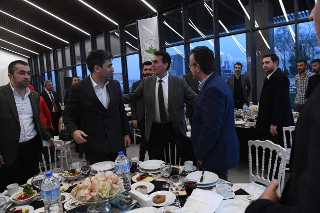 Başkan Dündar MHP teşkilatıyla iftar yemeğinde buluştu