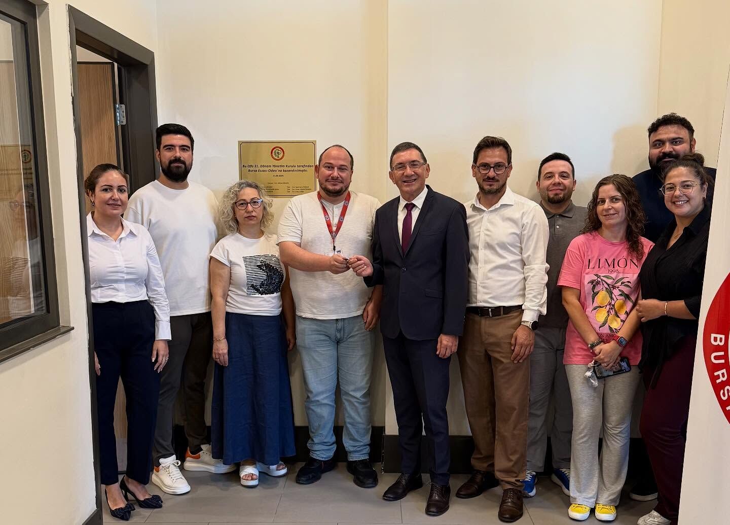 Eczacı Adnan Erakın-1
