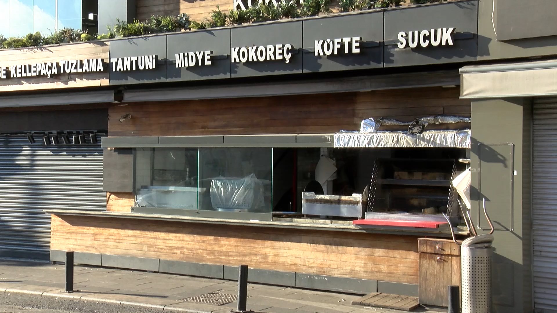 I S T A N B U L F A T I H T E G I D A Z E H I R L E N M E S I S U 1014696 301096