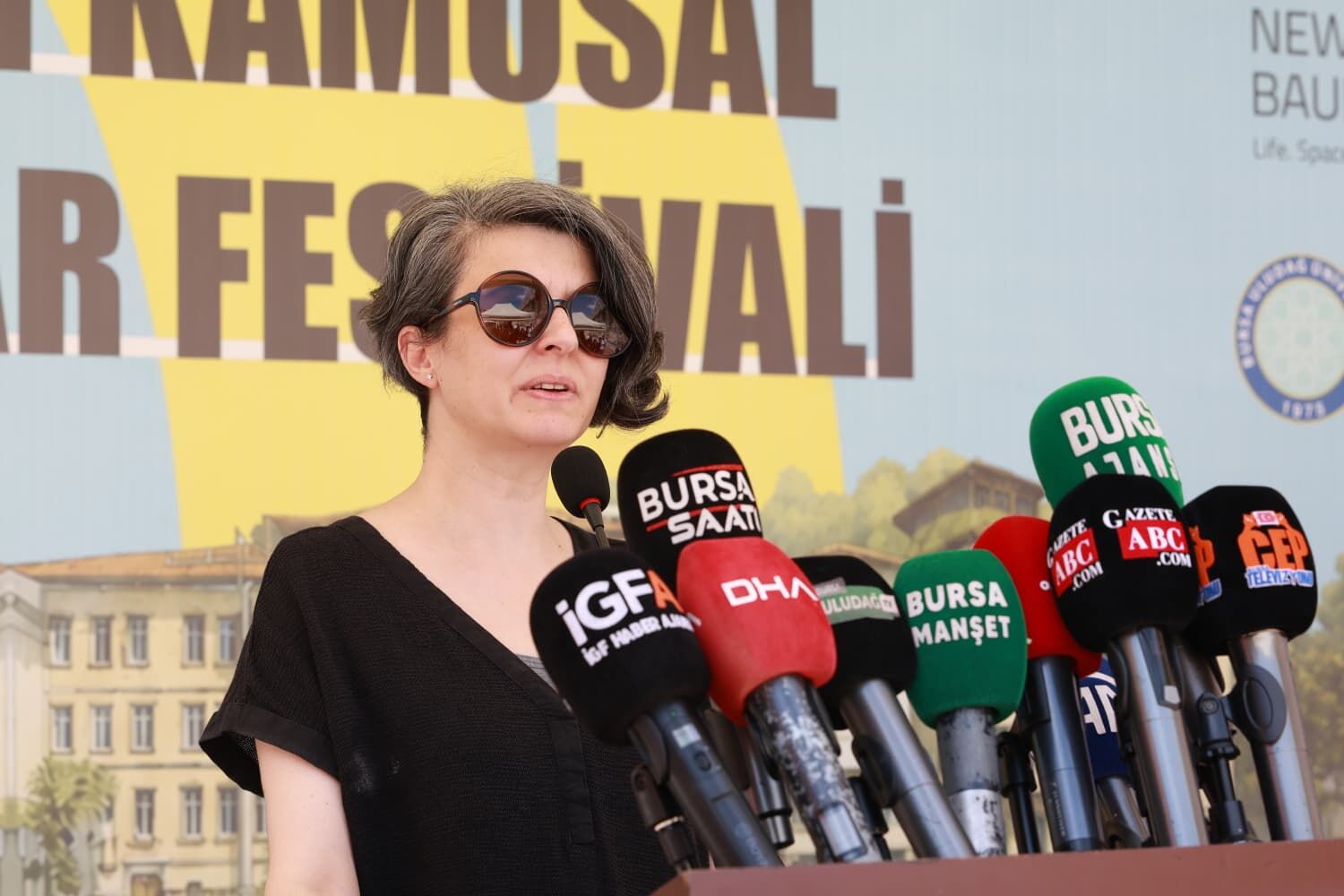 Bursa Uludağ Üniversitesi Güzel Sanatlar Fakültesi Grafik Tasarımı Bölüm Başkanı Prof. Dr. Sezin Türkkaya