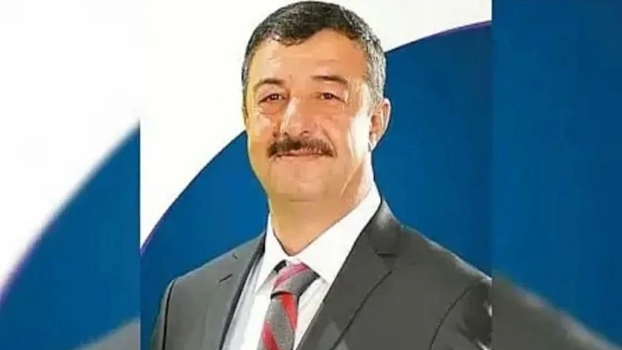 Ak Partili Sirvan Belediye Baskani Necat Cellek Hayatini Kaybetti Xdta Cover
