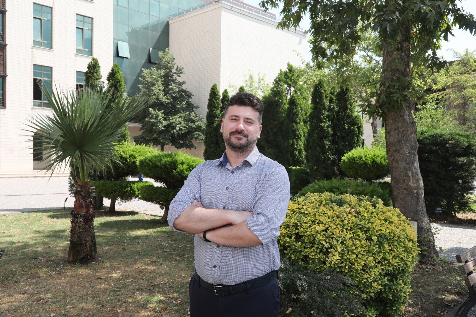 Dr Gökhan Gökmen