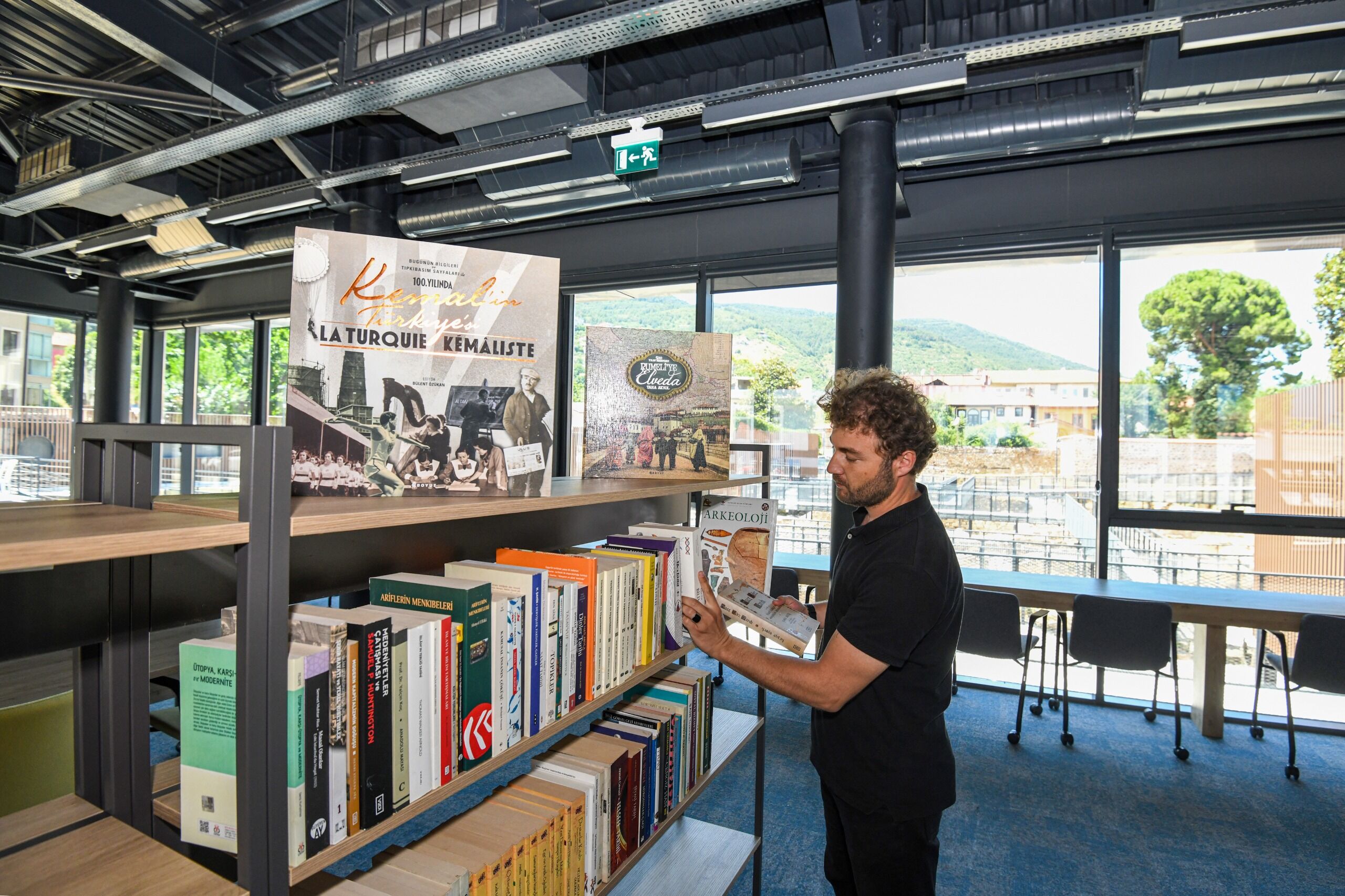 Yaşar Kemal Medeniyetler Kütüphanesi (10)